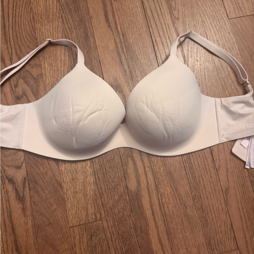 Victoria's Secret Cream Bra